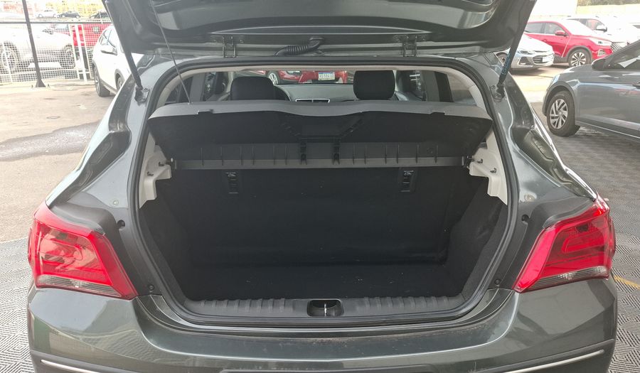 Chevrolet Onix 1.4 LT Hatchback 2019