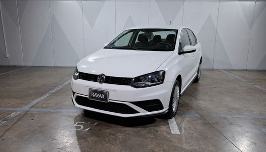 Volkswagen • Vento