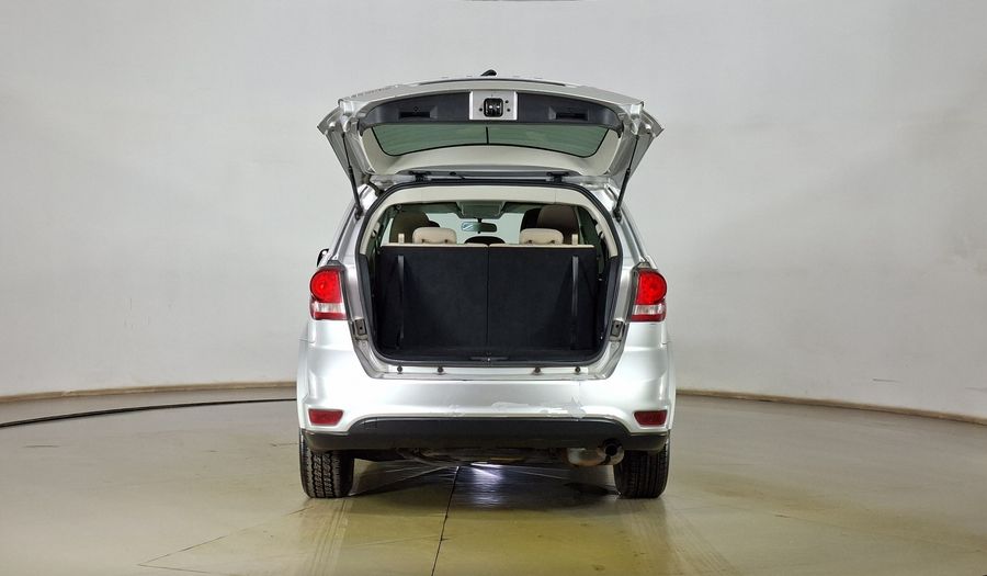 Dodge Journey 2.4 SE AUTO Suv 2012