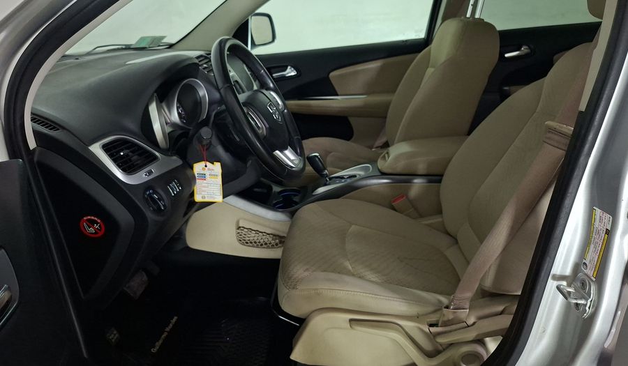Dodge Journey 2.4 SE AUTO Suv 2012