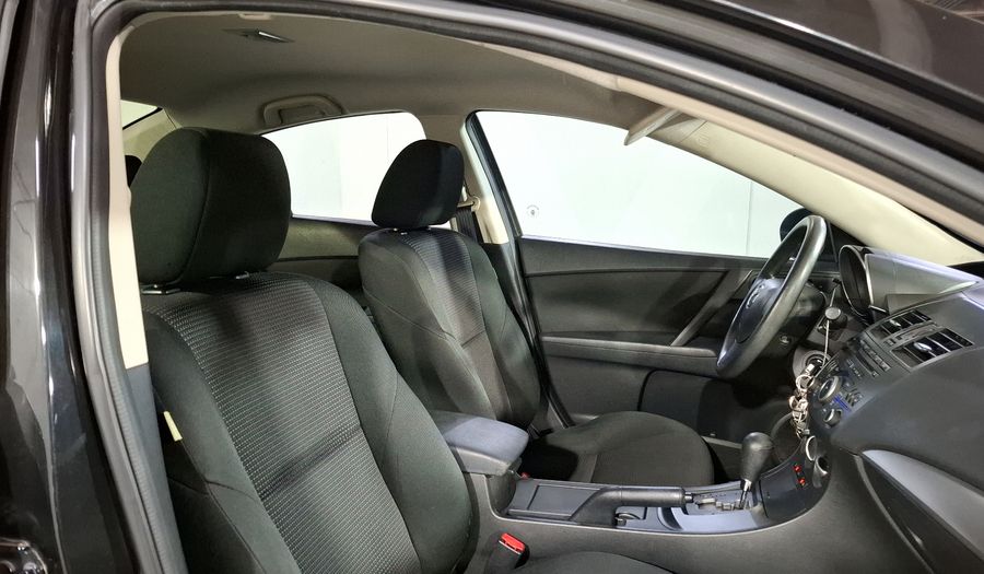 Mazda 3 2.0 SEDAN I TOURING TA Sedan 2013