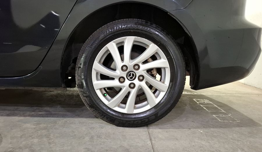 Mazda 3 2.0 SEDAN I TOURING TA Sedan 2013