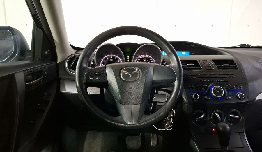 Mazda 3 2.0 SEDAN I TOURING TA Sedan 2013