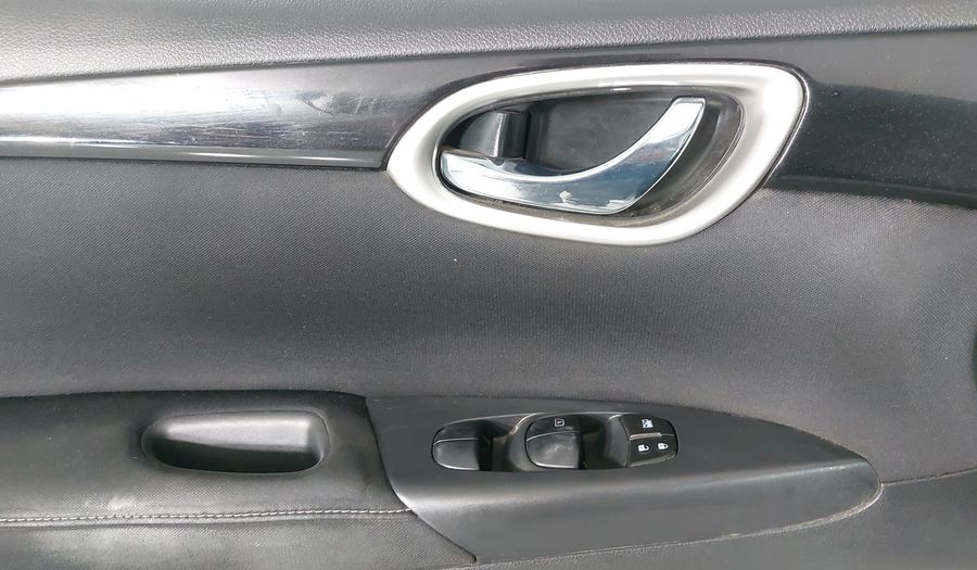 Nissan Sentra 1.8 ADVANCE MT Sedan 2017