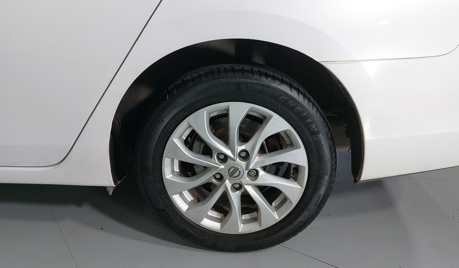 Nissan Sentra 1.8 ADVANCE MT Sedan 2017
