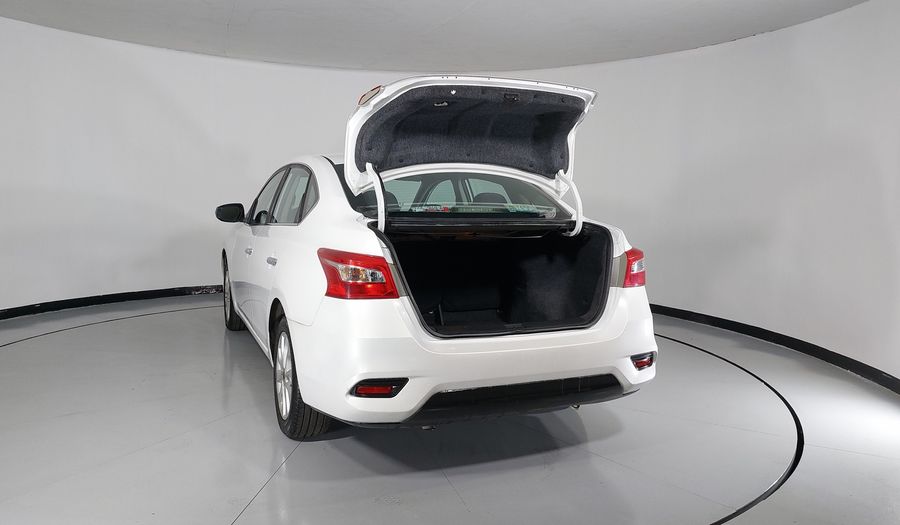 Nissan Sentra 1.8 ADVANCE MT Sedan 2017