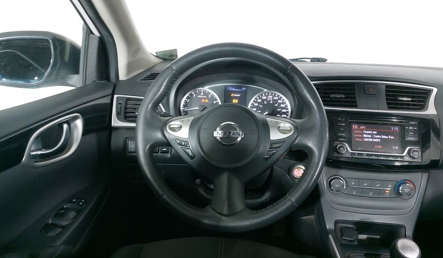 Nissan Sentra 1.8 ADVANCE MT Sedan 2017