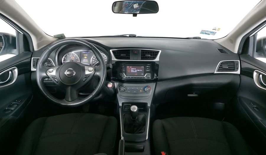 Nissan Sentra 1.8 ADVANCE MT Sedan 2017