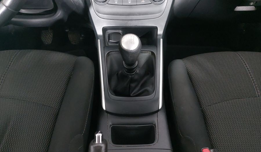Nissan Sentra 1.8 ADVANCE MT Sedan 2017