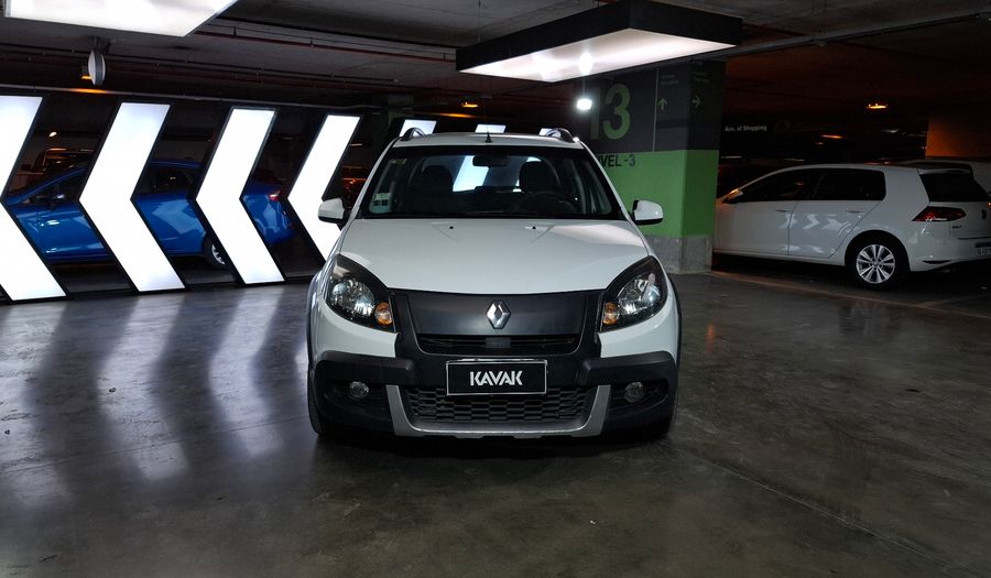 Renault Sandero Stepway 1.6 STEPWAY PRIVILEGE NAV Hatchback 2014