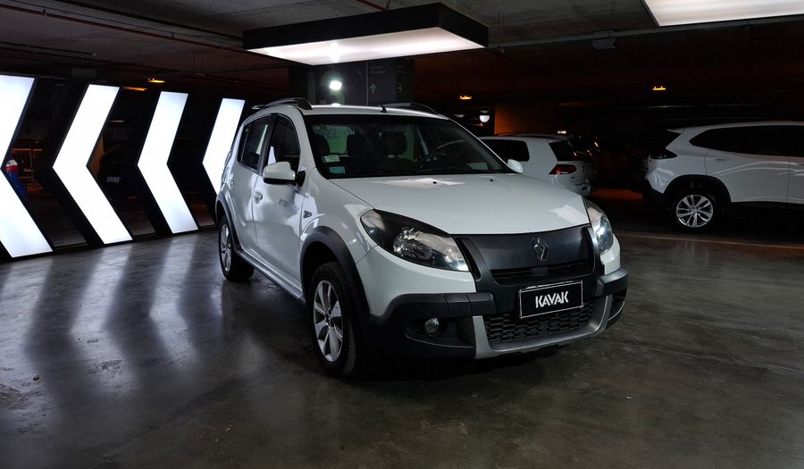 Renault Sandero Stepway 1.6 STEPWAY PRIVILEGE NAV Hatchback 2014