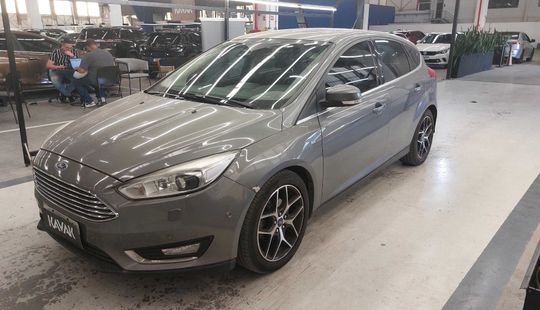 Ford • Focus