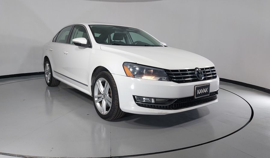 Volkswagen Passat 3.6 DSG Sedan 2012