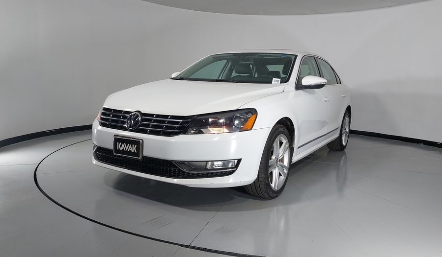 Volkswagen Passat 3.6 DSG Sedan 2012