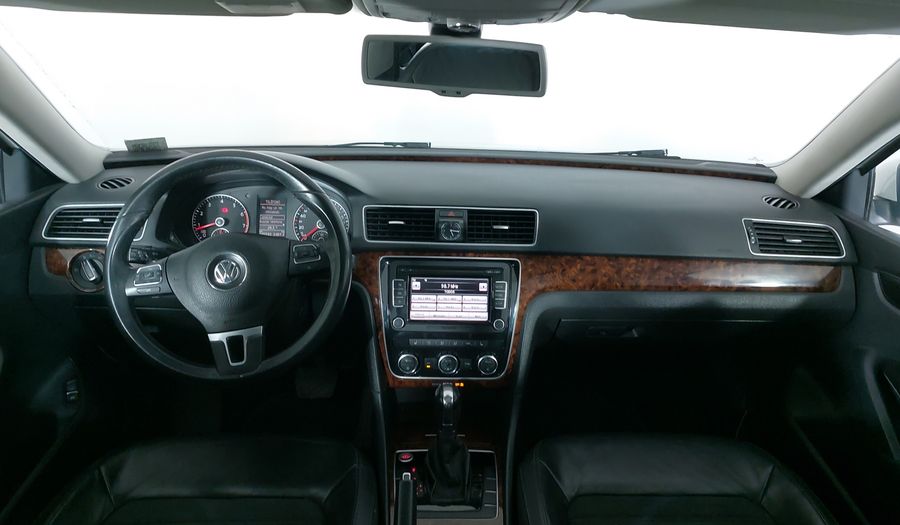 Volkswagen Passat 3.6 DSG Sedan 2012
