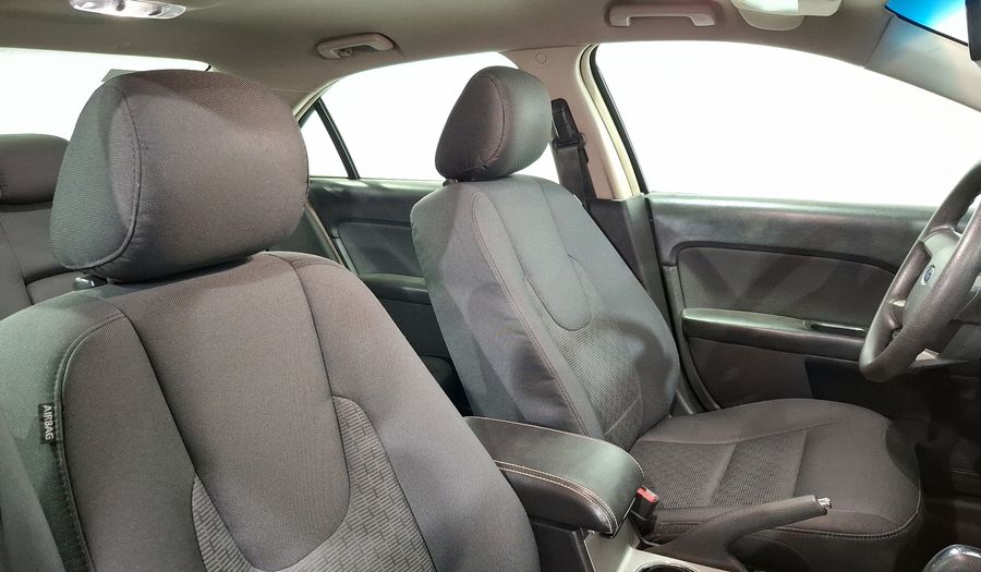 Ford Fusion 2.5 SE I4 AT Sedan 2012