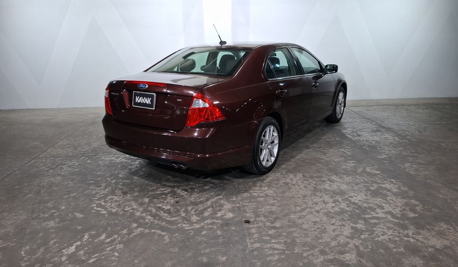 Ford Fusion 2.5 SE I4 AT Sedan 2012