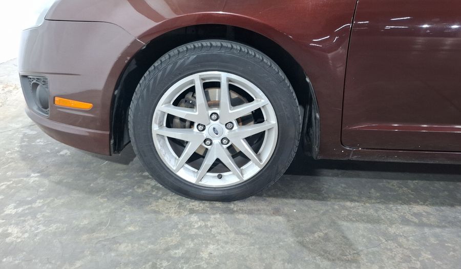 Ford Fusion 2.5 SE I4 AT Sedan 2012