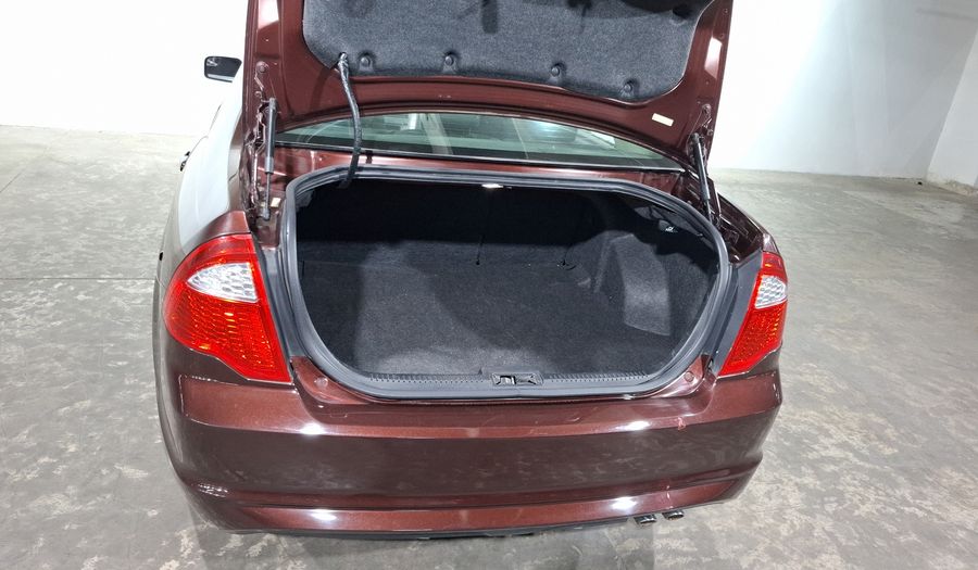 Ford Fusion 2.5 SE I4 AT Sedan 2012