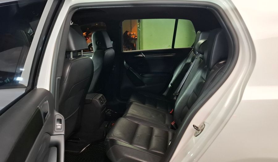 Volkswagen Golf 2.0 TSI GTI DSG Hatchback 2013