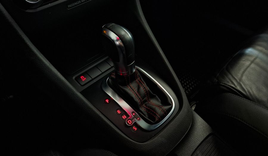 Volkswagen Golf 2.0 TSI GTI DSG Hatchback 2013