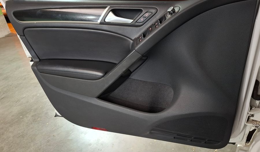 Volkswagen Golf 2.0 TSI GTI DSG Hatchback 2013