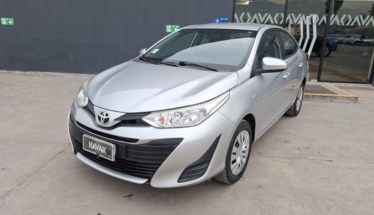 Toyota • Yaris
