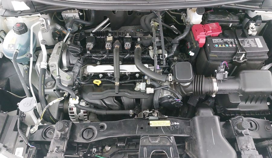 Nissan Versa 1.6 SR CVT Sedan 2025
