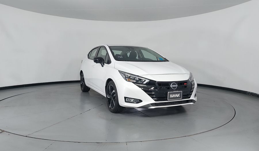 Nissan Versa 1.6 SR CVT Sedan 2025