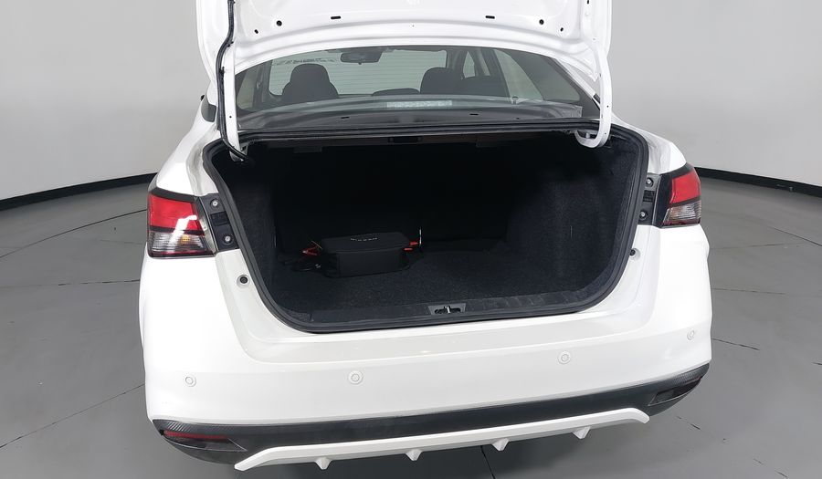 Nissan Versa 1.6 SR CVT Sedan 2025