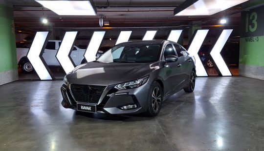 Nissan • Sentra