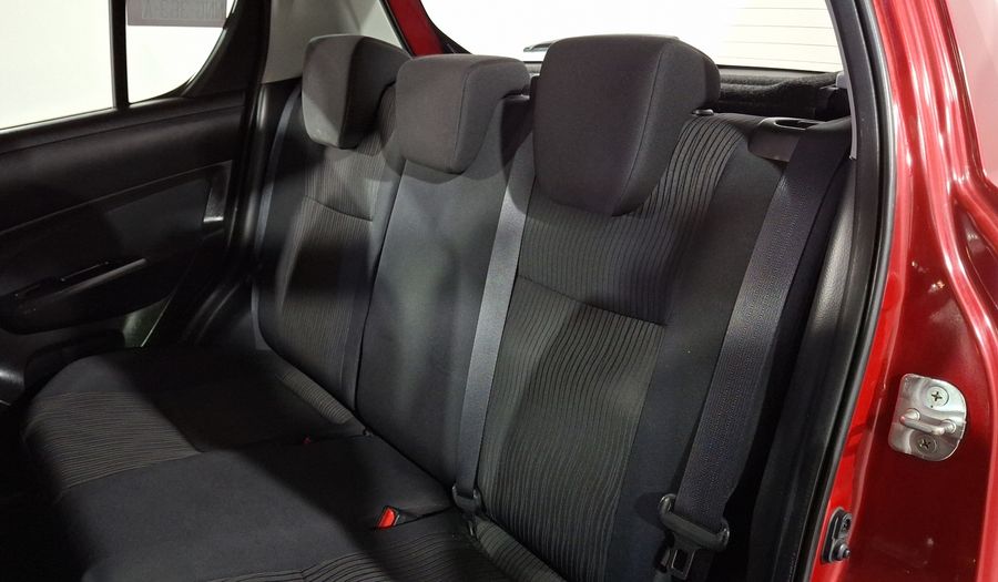 Suzuki Swift 1.4 GLS MT Hatchback 2013