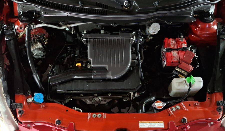 Suzuki Swift 1.4 GLS MT Hatchback 2013