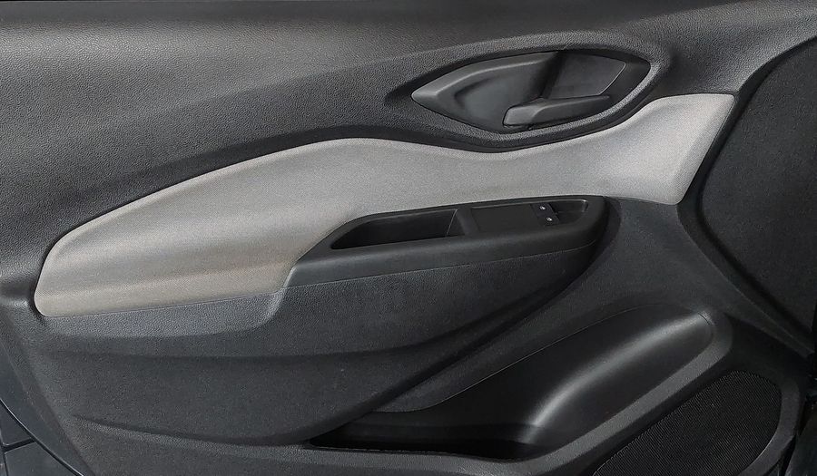 Chevrolet Onix MPFI LT Hatchback 2018