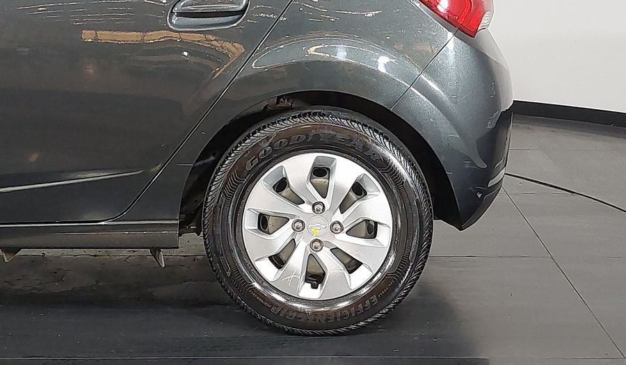 Chevrolet Onix MPFI LT Hatchback 2018
