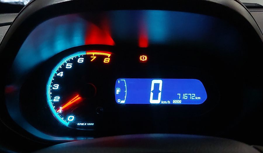 Chevrolet Onix MPFI LT Hatchback 2018