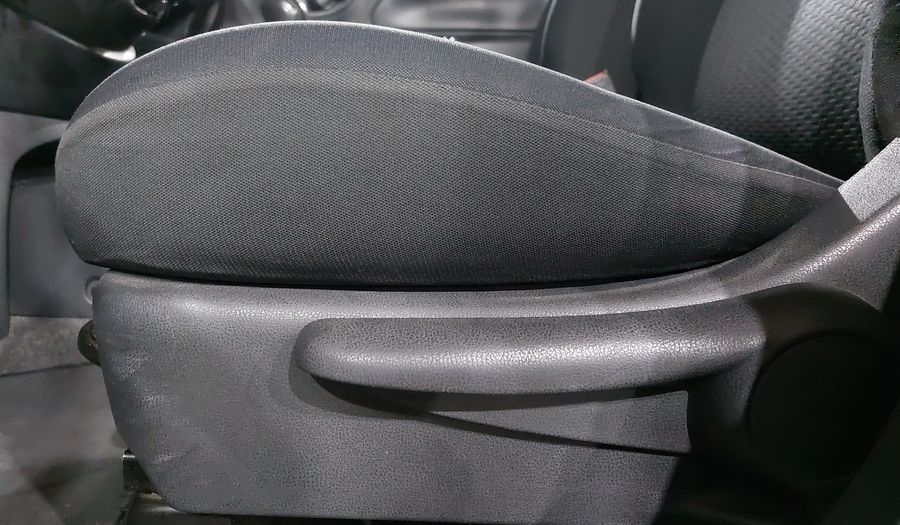 Nissan March 1.6 SENSE MT Hatchback 2012