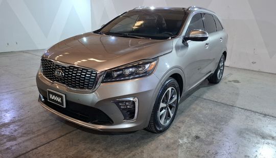 Kia • Sorento