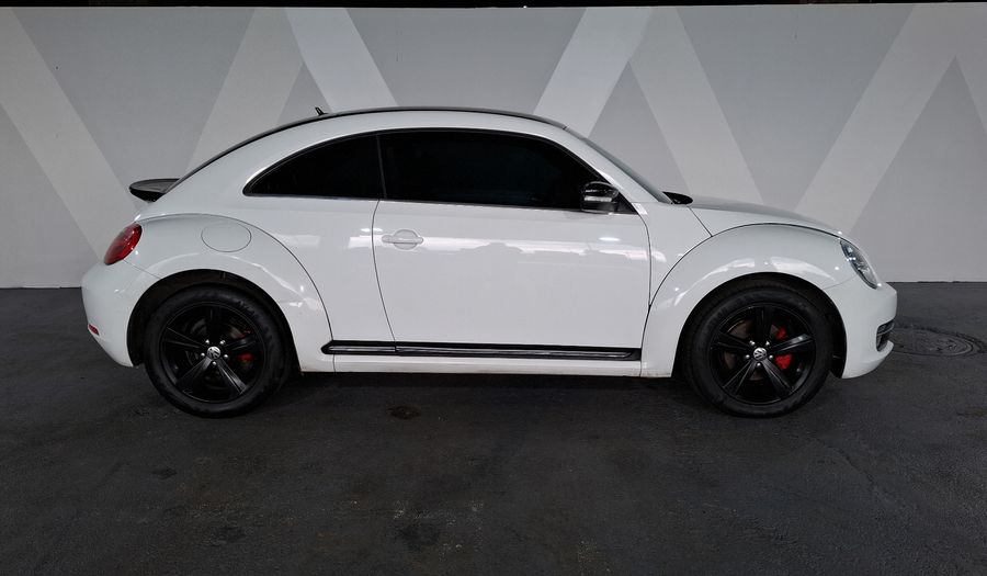 Volkswagen Beetle 2.5 SPORT MT Hatchback 2016