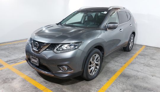 2017 • 85,595 km • Automático
