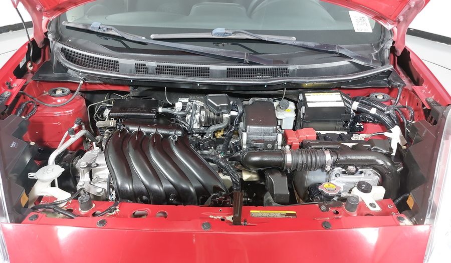 Nissan March 1.6 ADVANCE AT Hatchback 2015