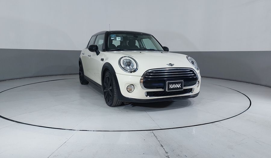 Mini Cooper 1.5 COOPER CHILI AT Hatchback 2017