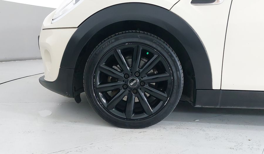 Mini Cooper 1.5 COOPER CHILI AT Hatchback 2017