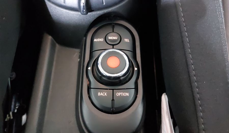 Mini Cooper 1.5 COOPER CHILI AT Hatchback 2017