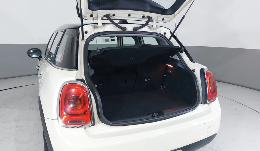 Mini Cooper 1.5 COOPER CHILI AT Hatchback 2017