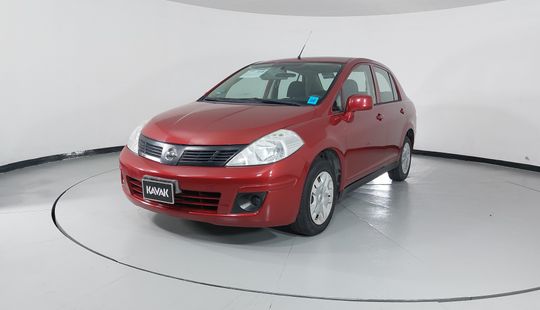 Nissan • Tiida