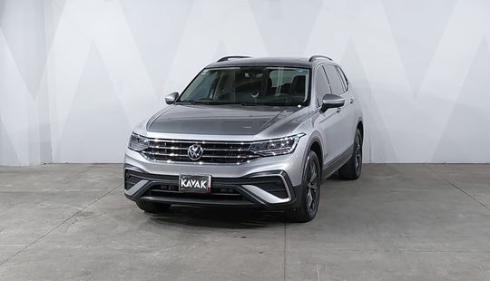 Volkswagen • Tiguan