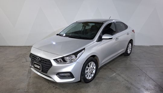 Hyundai • Accent