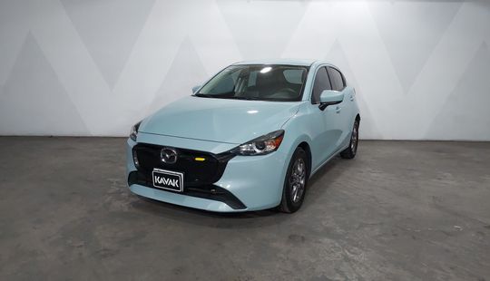 Mazda • Mazda 2