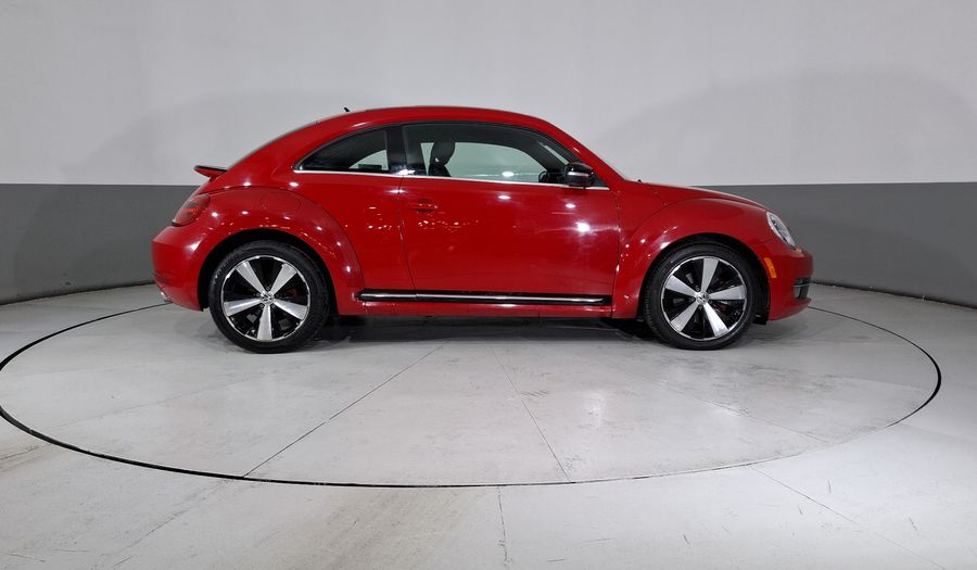 Volkswagen Beetle 2.0 TURBO DSG Hatchback 2012